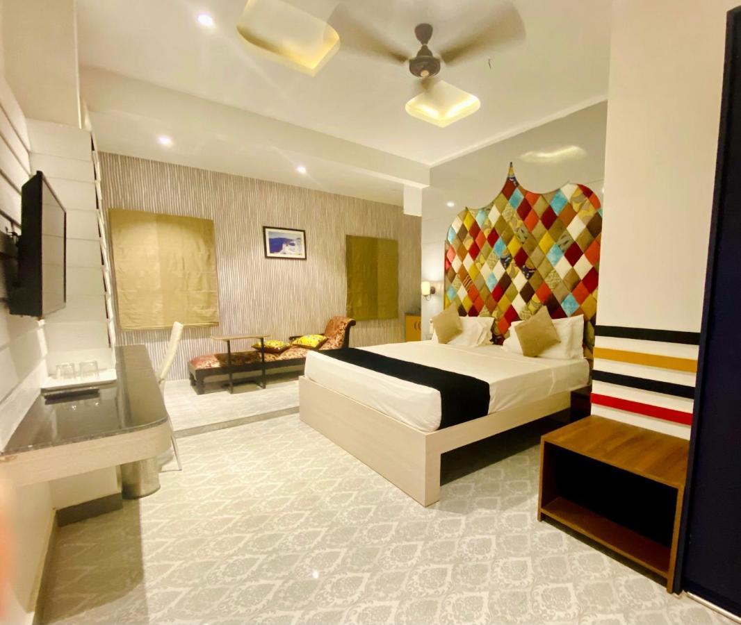 Itsy Hotels Banana Boutique Bénarès Extérieur photo