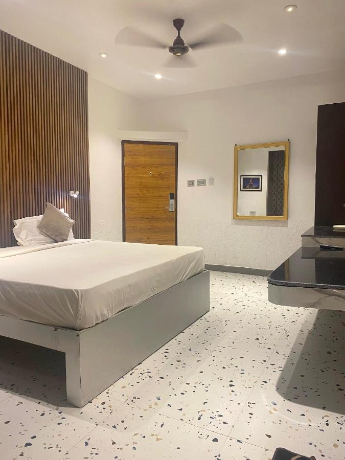 Itsy Hotels Banana Boutique Bénarès Extérieur photo