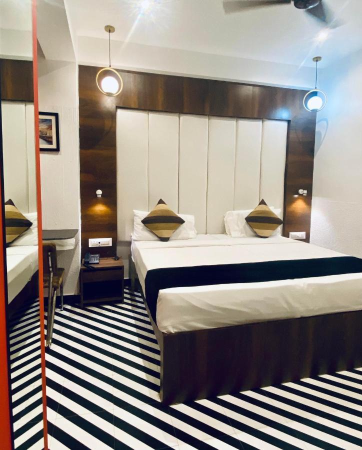 Itsy Hotels Banana Boutique Bénarès Extérieur photo