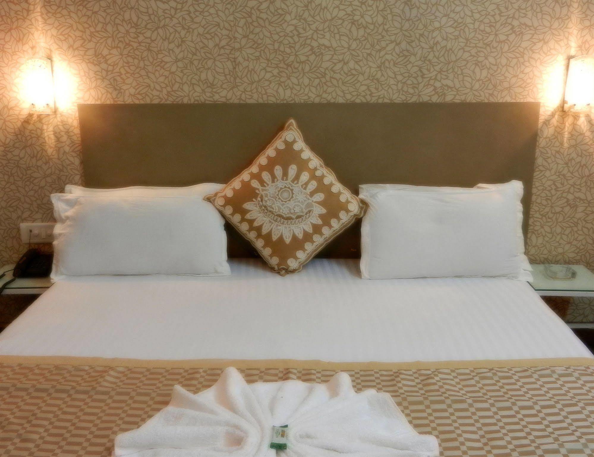 Itsy Hotels Banana Boutique Bénarès Extérieur photo