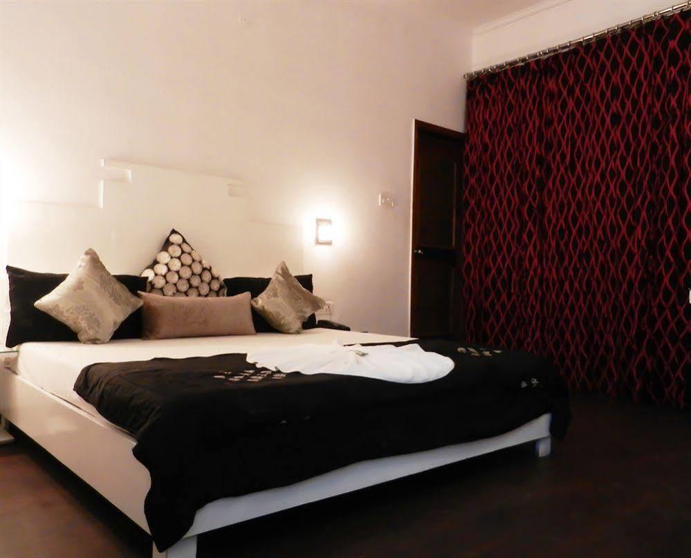 Itsy Hotels Banana Boutique Bénarès Extérieur photo